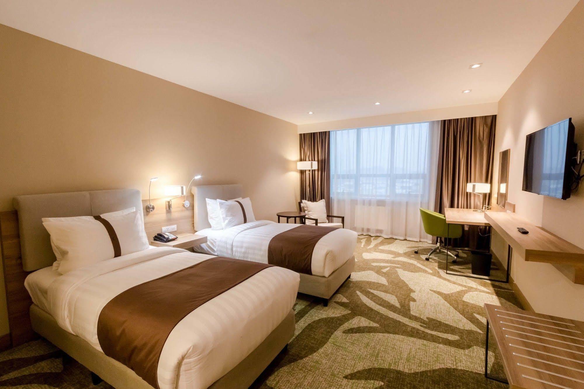 Holiday Inn Ulaanbaatar By Ihg Extérieur photo
